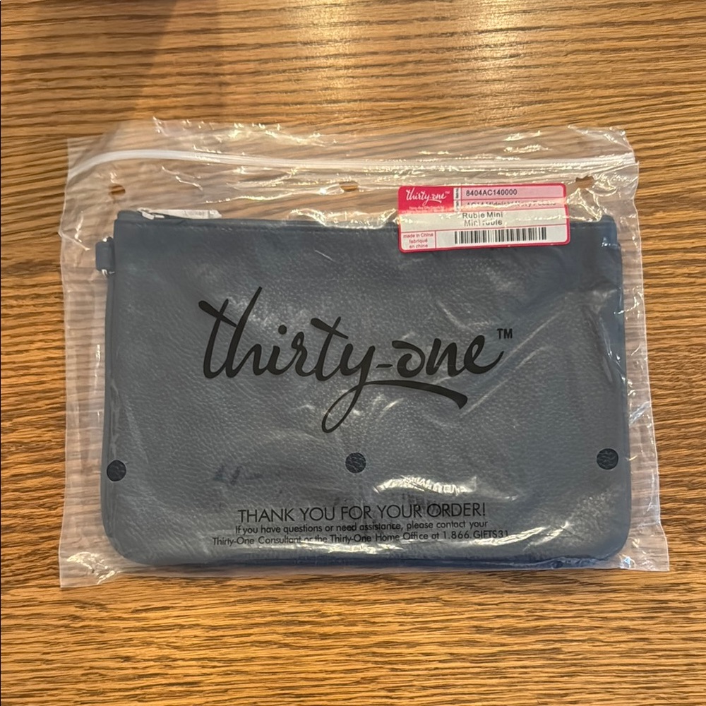 31 Rubie Mini in Midnight Navy Pebble NIP